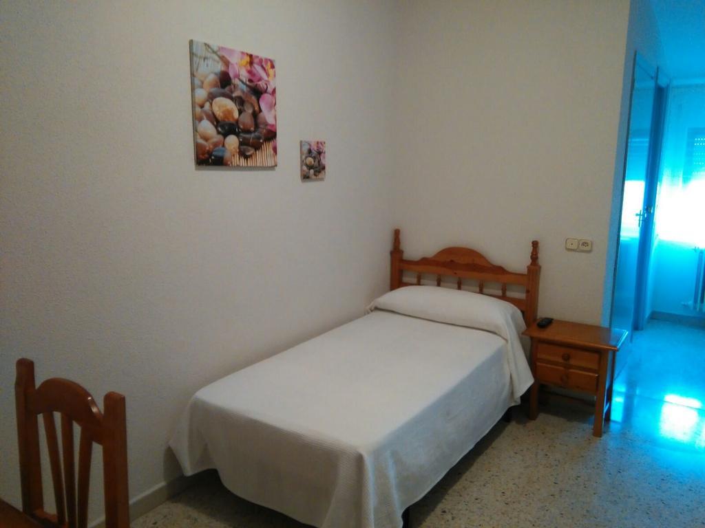 Hostal San Isidro Zamora Esterno foto